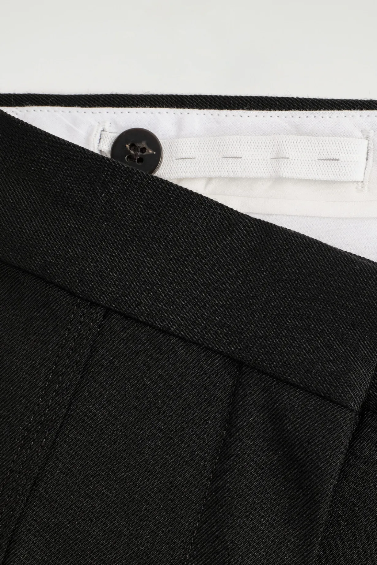 CULOTTES AUS MERINOWOLL-MIX MIT FALTEN