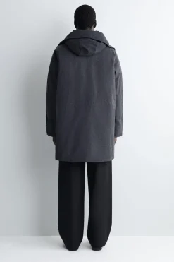 DAUNENPARKA MIT KAPUZE
