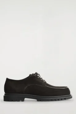 DERBYS AUS VELOURSLEDER