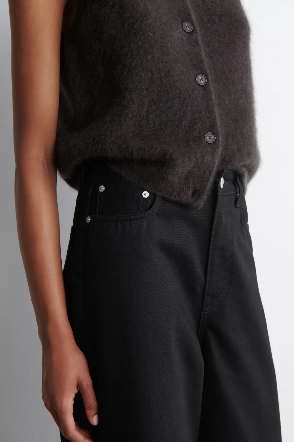DIAL JEANS MIT WEITEM BEIN