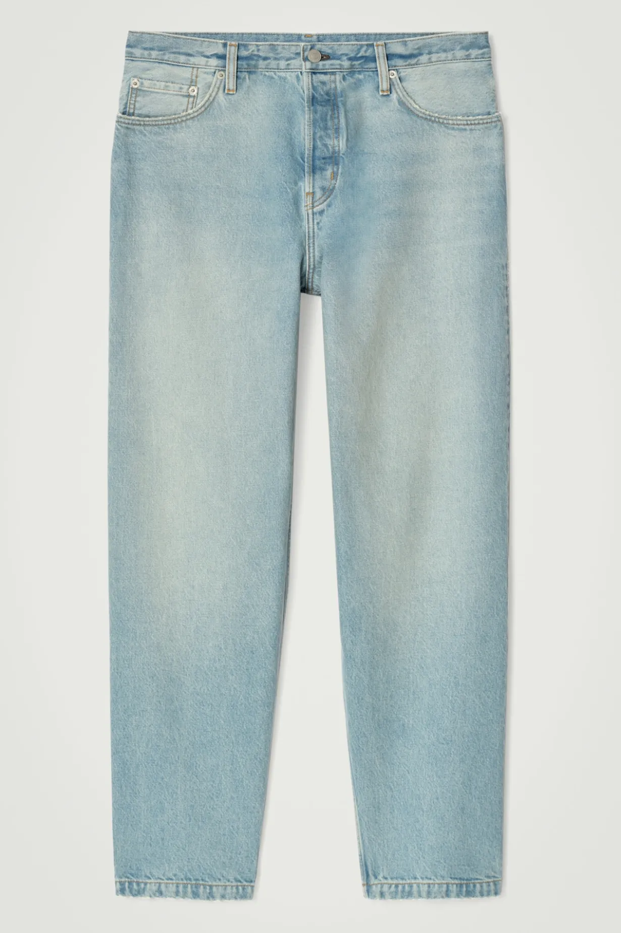 DOME JEANS MIT GERADEM BEIN UND LOCKERER PASSFORM