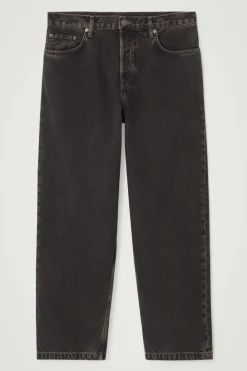 DOME JEANS MIT GERADEM BEIN UND LOCKERER PASSFORM
