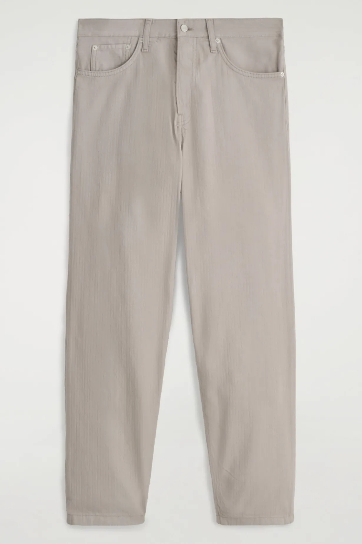 DOME JEANS MIT GERADEM BEIN UND LOCKERER PASSFORM
