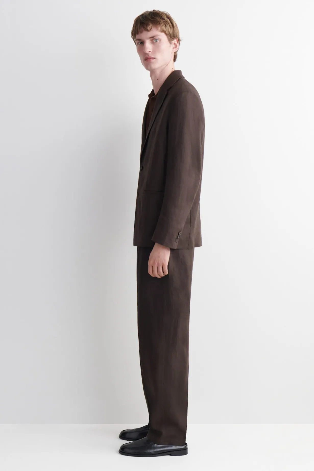 EINREIHIGER BLAZER AUS LEINEN