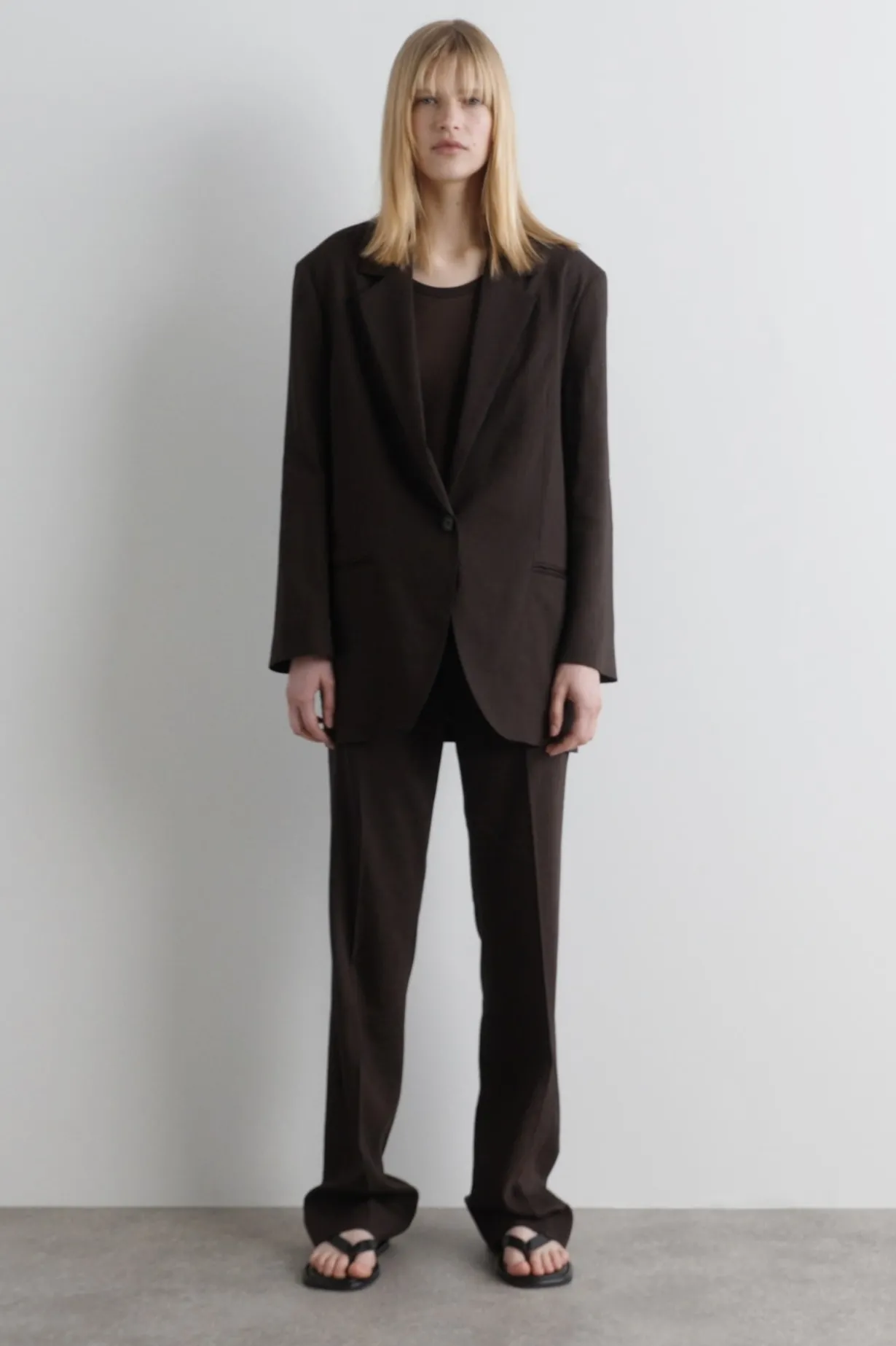 EINREIHIGER BLAZER AUS LEINEN