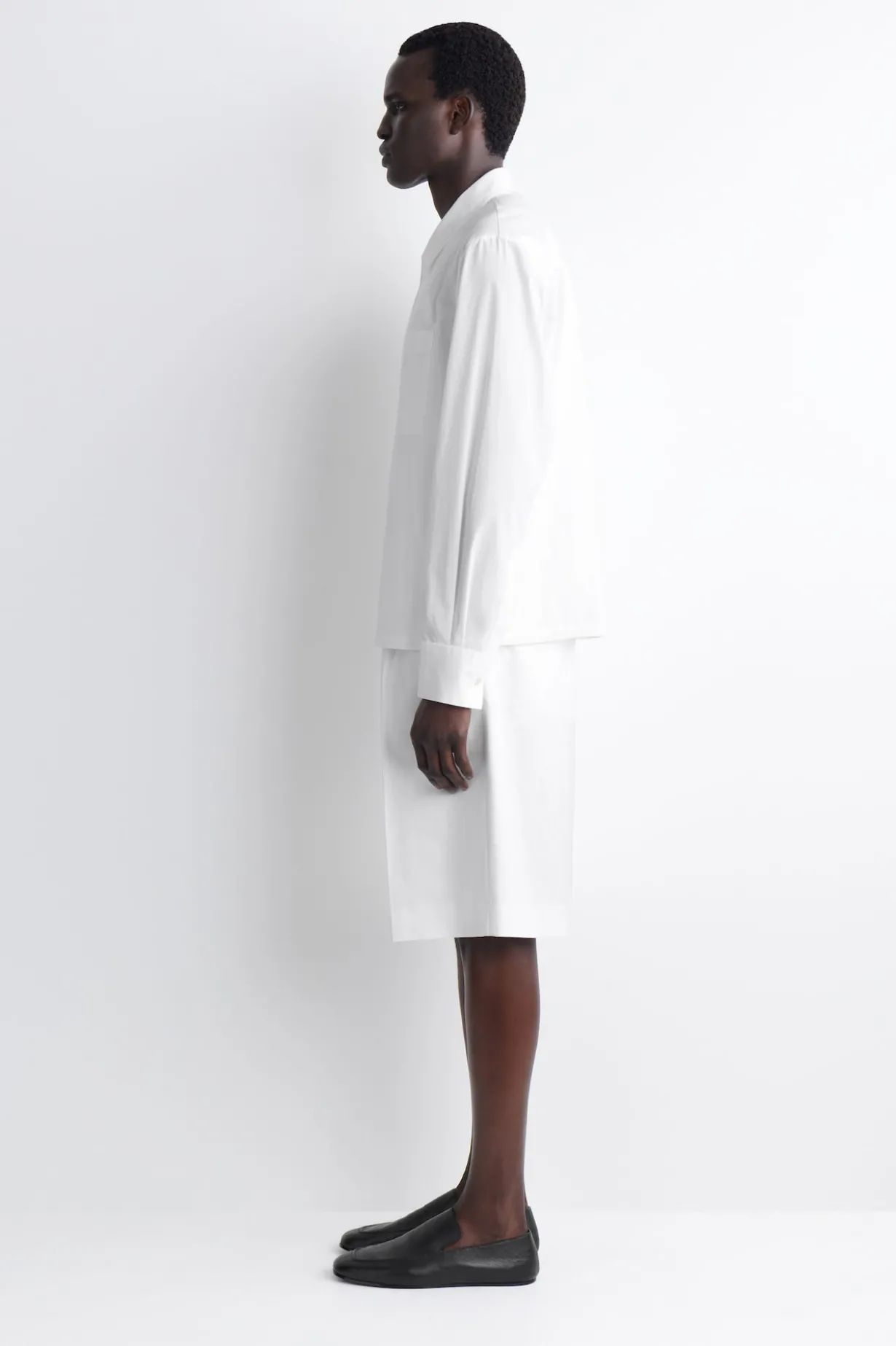 ELEGANTE BAUMWOLL-POPELINE-SHORTS