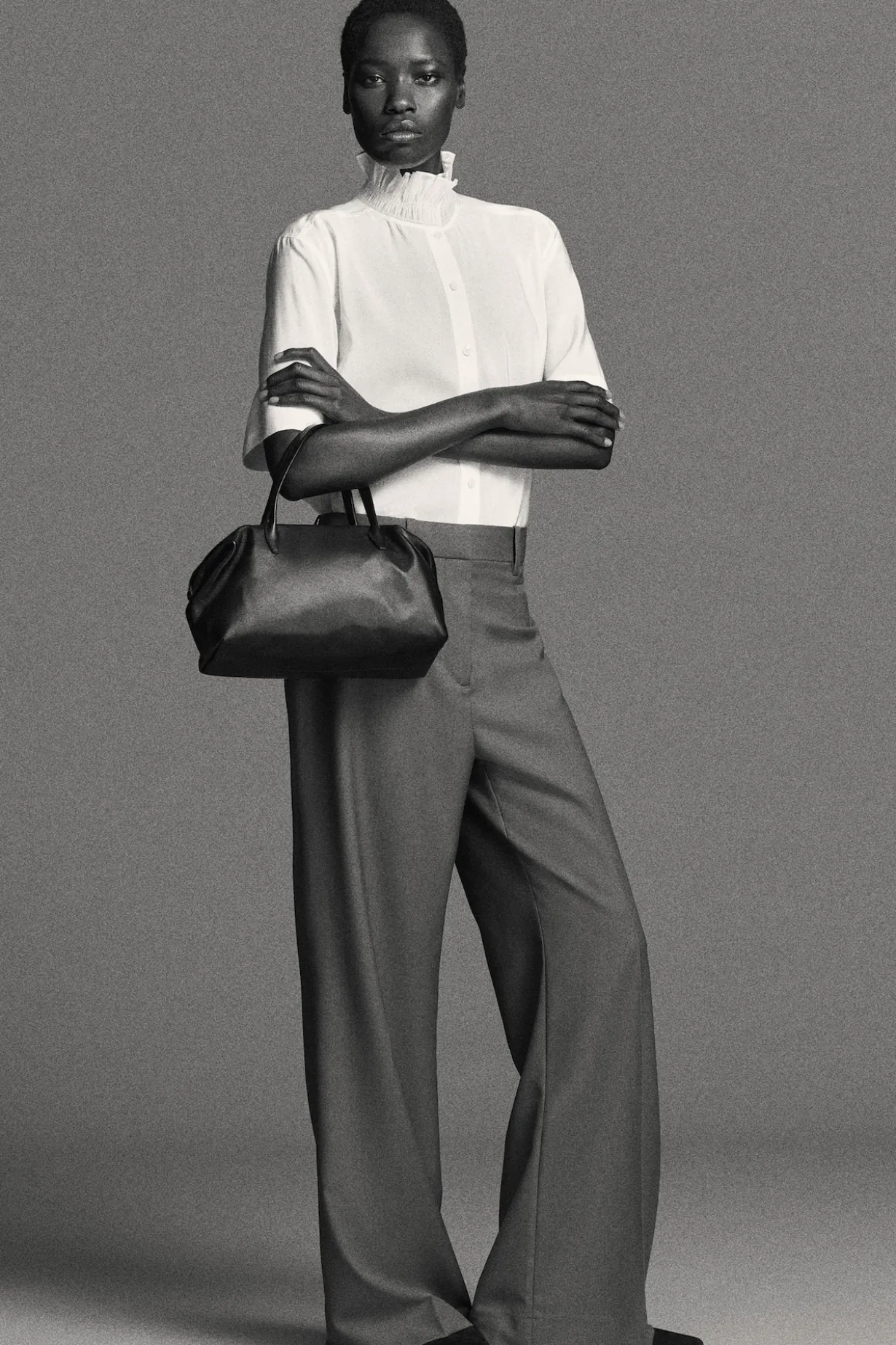 ELEGANTE BOOTCUT-HOSE AUS WOLL-TWILL