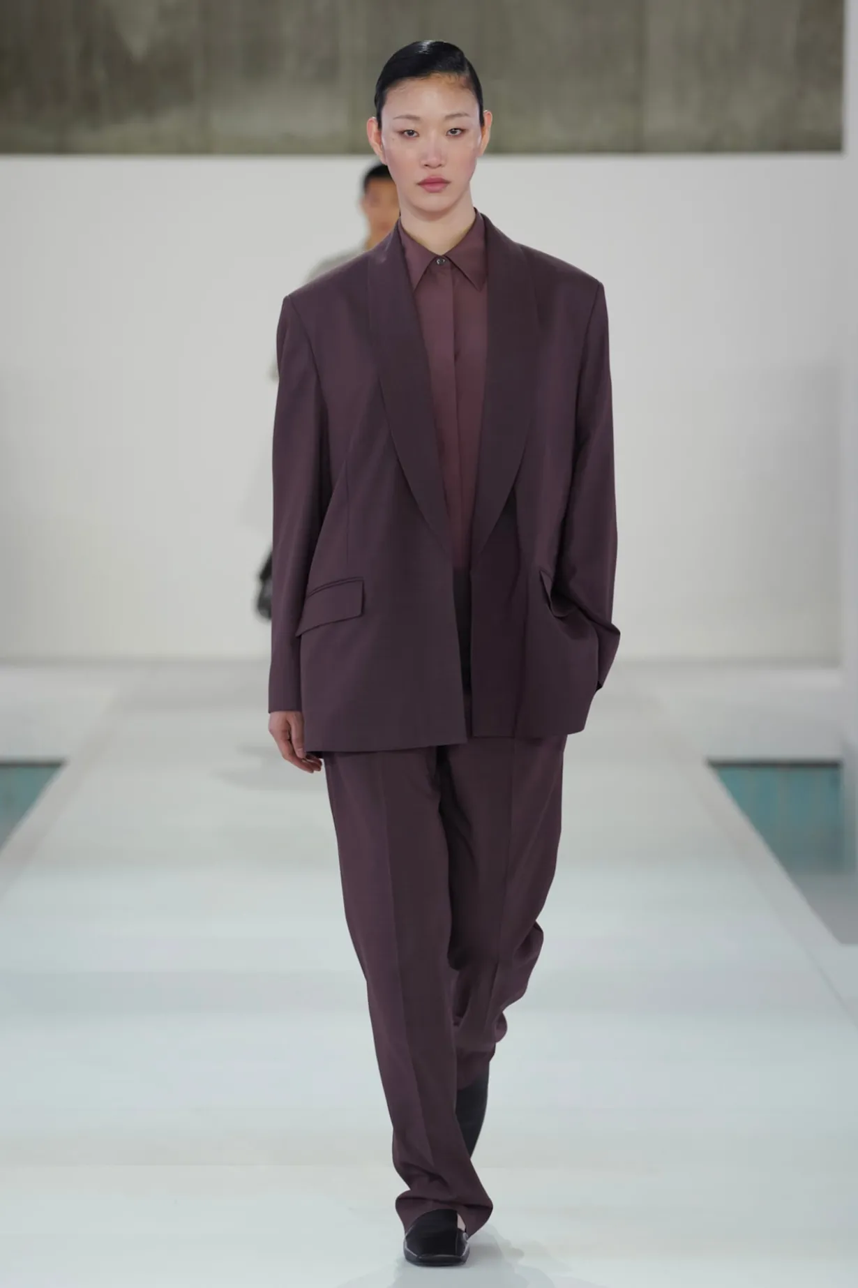 ELEGANTE HOSE AUS WOLLE MIT GERADEM BEIN