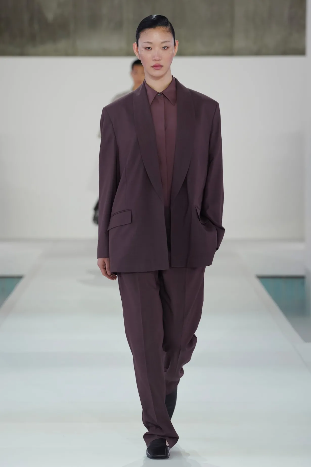 ELEGANTE HOSE AUS WOLLE MIT GERADEM BEIN