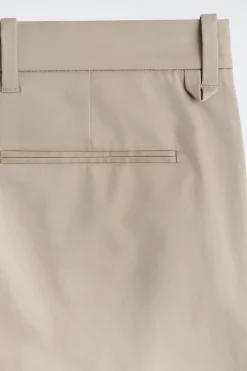 ELEGANTE HOSE IN SCHMALER PASSFORM