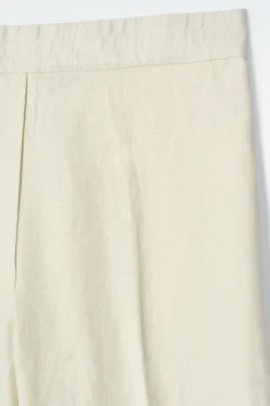 ELEGANTE LEINENHOSE MIT GERADEM BEIN
