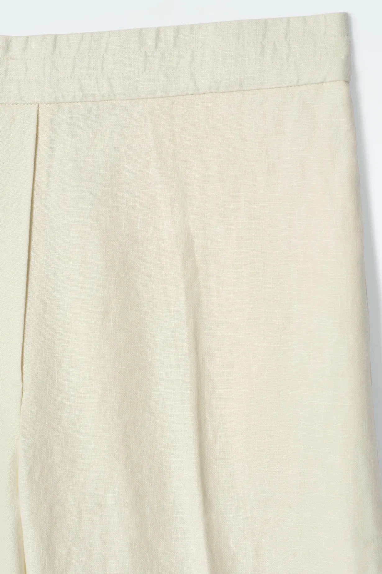 ELEGANTE LEINENHOSE MIT GERADEM BEIN