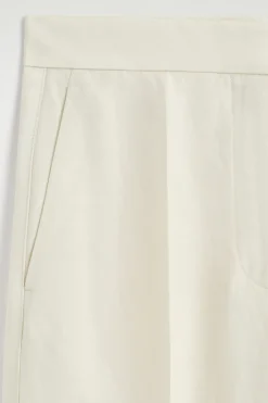 ELEGANTE LEINENHOSE MIT GERADEM BEIN