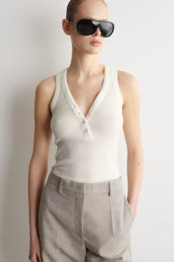 ELEGANTE LEINEN-SHORTS