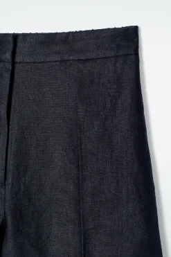 ELEGANTE LEINENSHORTS MIT ELASTISCHEM BUND