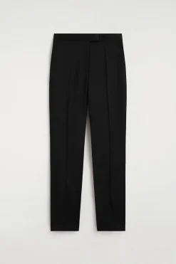 ELEGANTE SATINHOSE MIT GERADEM BEIN