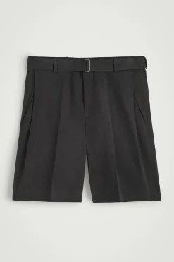 ELEGANTE SHORTS MIT GÜRTEL