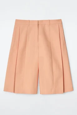 ELEGANTE SHORTS MIT WEITEM BEIN