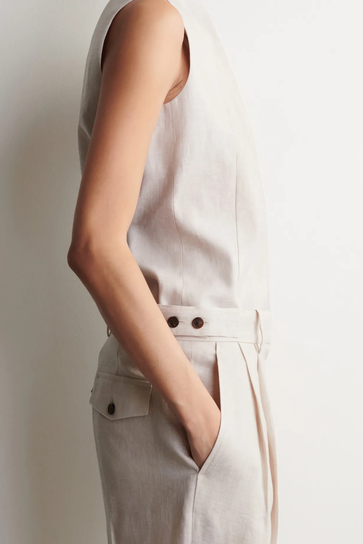 ELEGANTE TULPENHOSE AUS LEINEN