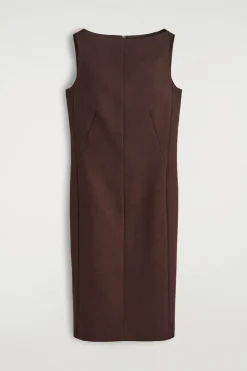 ELEGANTES MIDIKLEID AUS WOLLE