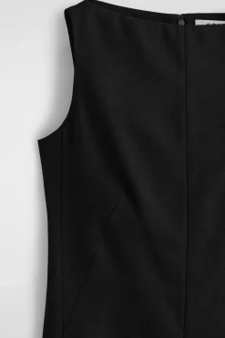 ELEGANTES MINIKLEID AUS MERINOWOLL-MIX