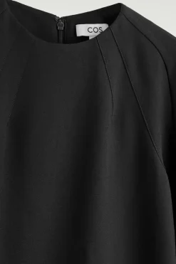 ELEGANTES MINIKLEID MIT LANGEN ÄRMELN