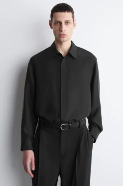 ELEGANTES SEIDENHEMD