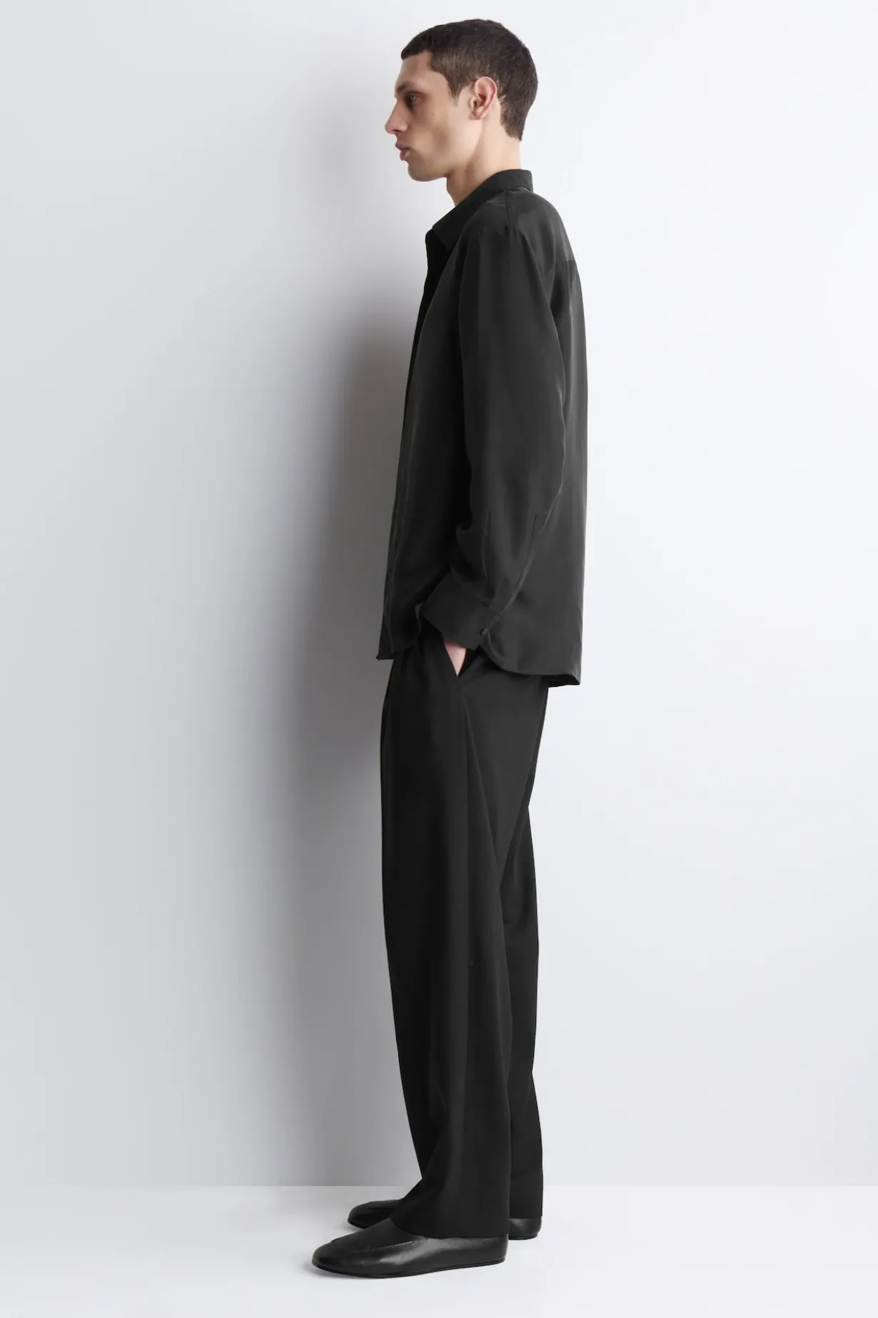 ELEGANTES SEIDENHEMD