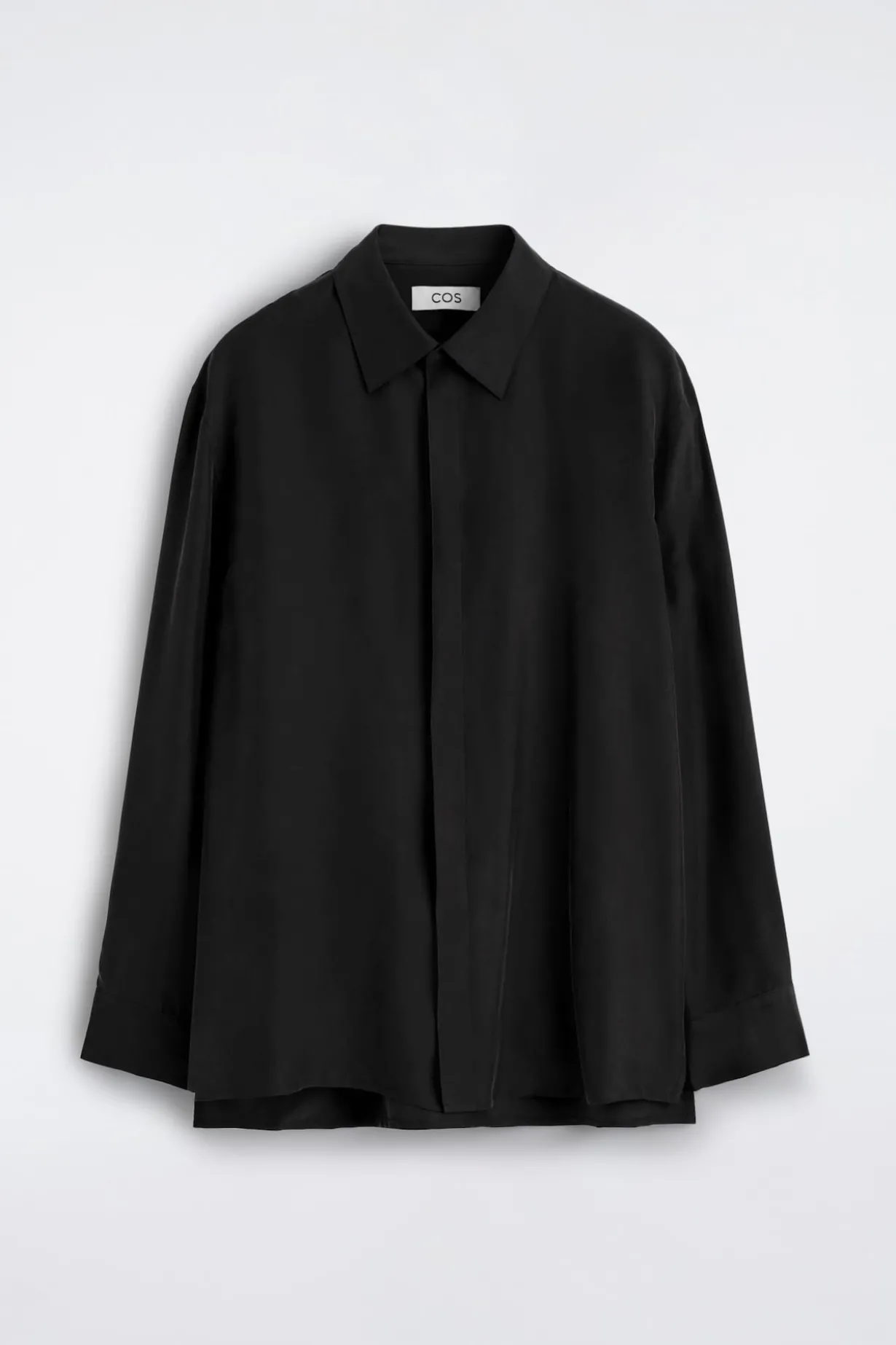 ELEGANTES SEIDENHEMD