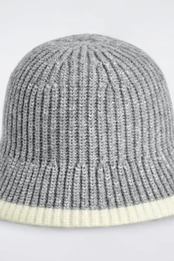 FISCHERHUT AUS WOLL-MOHAIR-MIX MIT KONTRASTPARTIE
