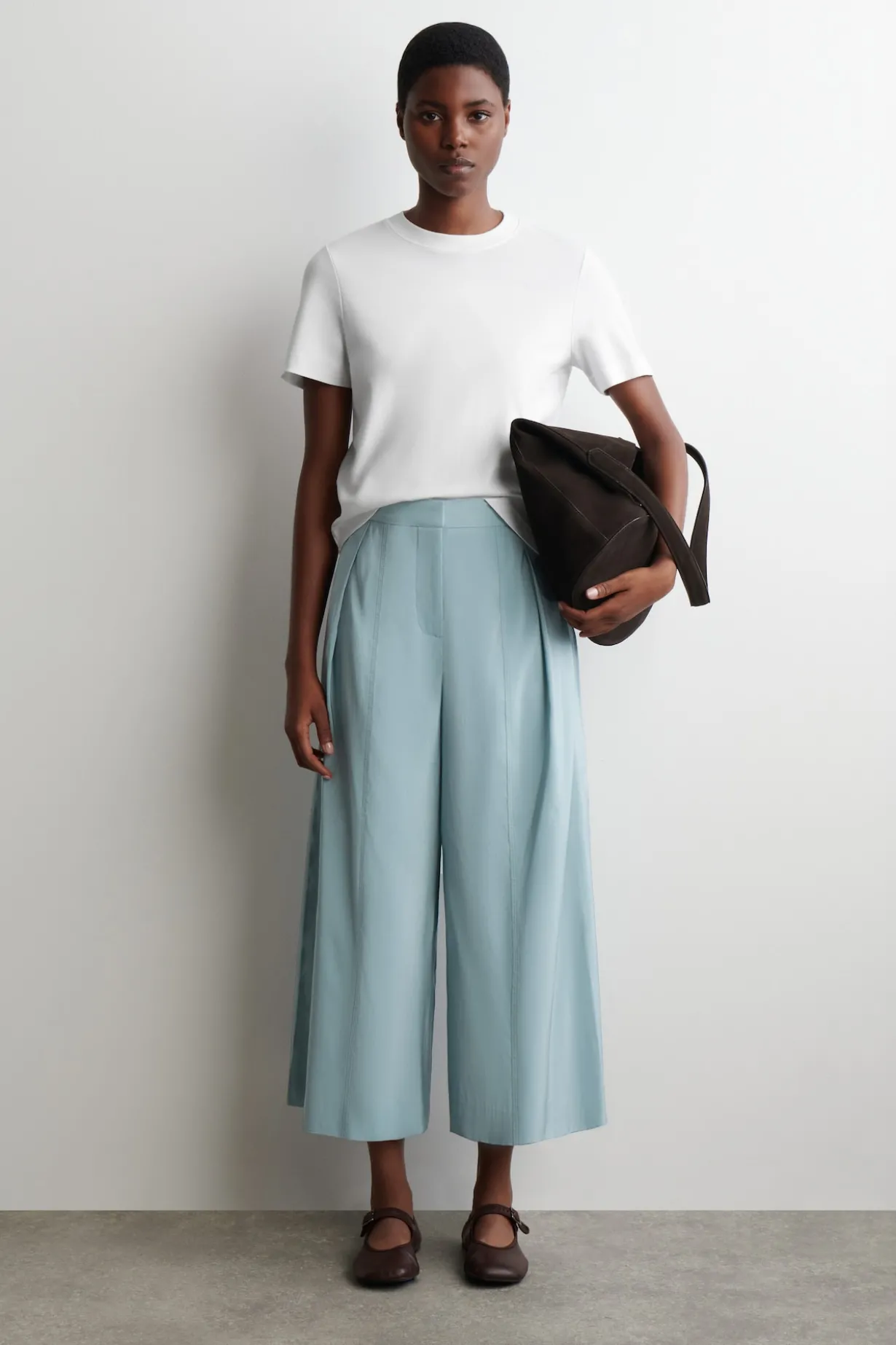 FLIEßENDE CULOTTES MIT FALTEN