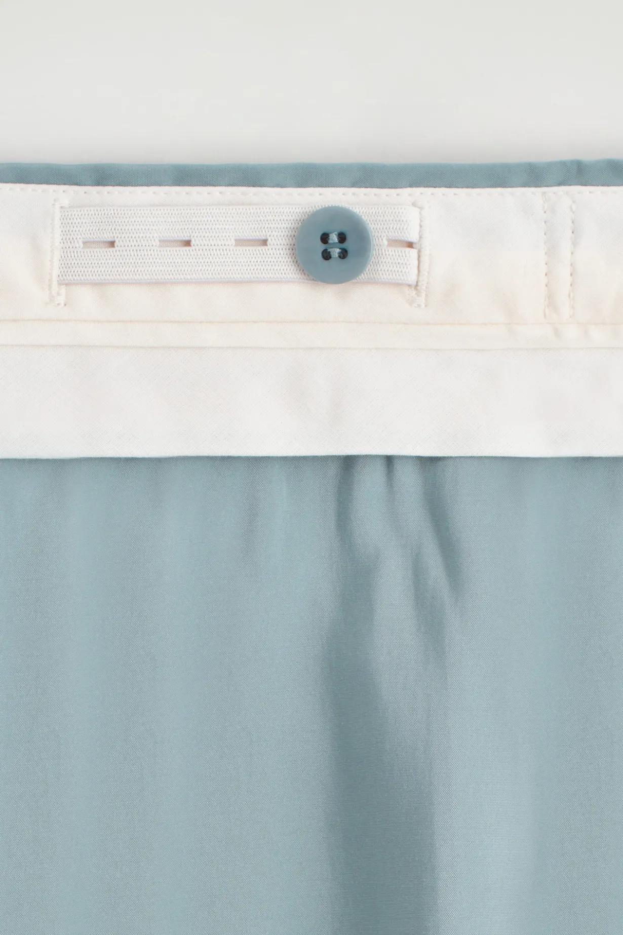 FLIEßENDE CULOTTES MIT FALTEN