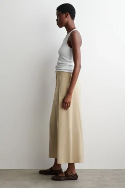 FLIEßENDE CULOTTES MIT FALTEN