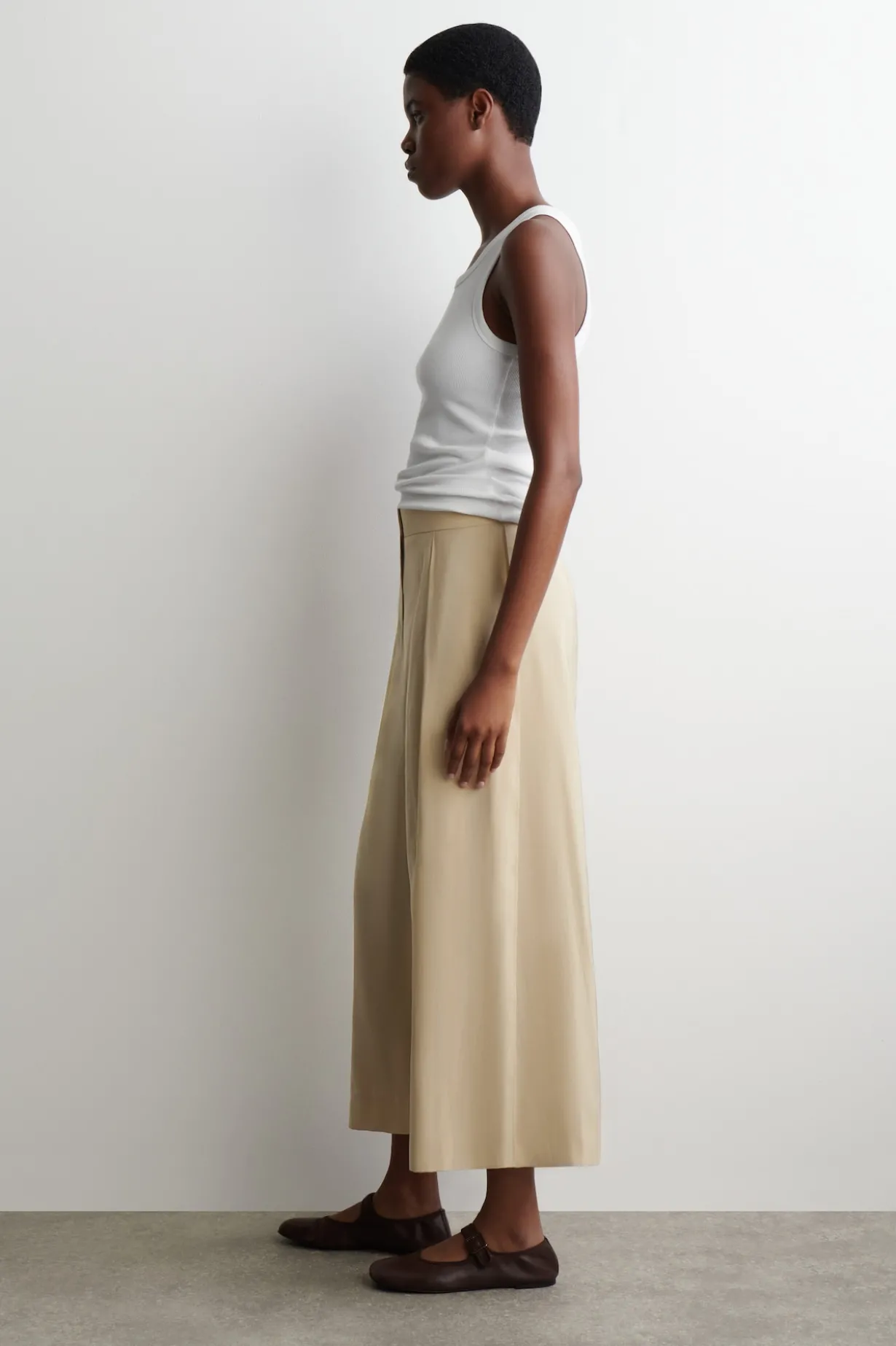 FLIEßENDE CULOTTES MIT FALTEN