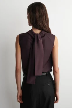 FLIESSENDE BLUSE MIT KRAGEN UND SCHAL