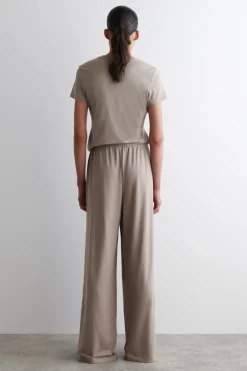 FLIESSENDE JERSEYHOSE MIT WEITEM BEIN