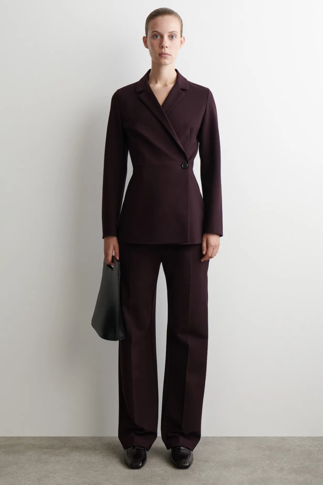 FLIESSENDER BLAZER MIT WICKELFRONT