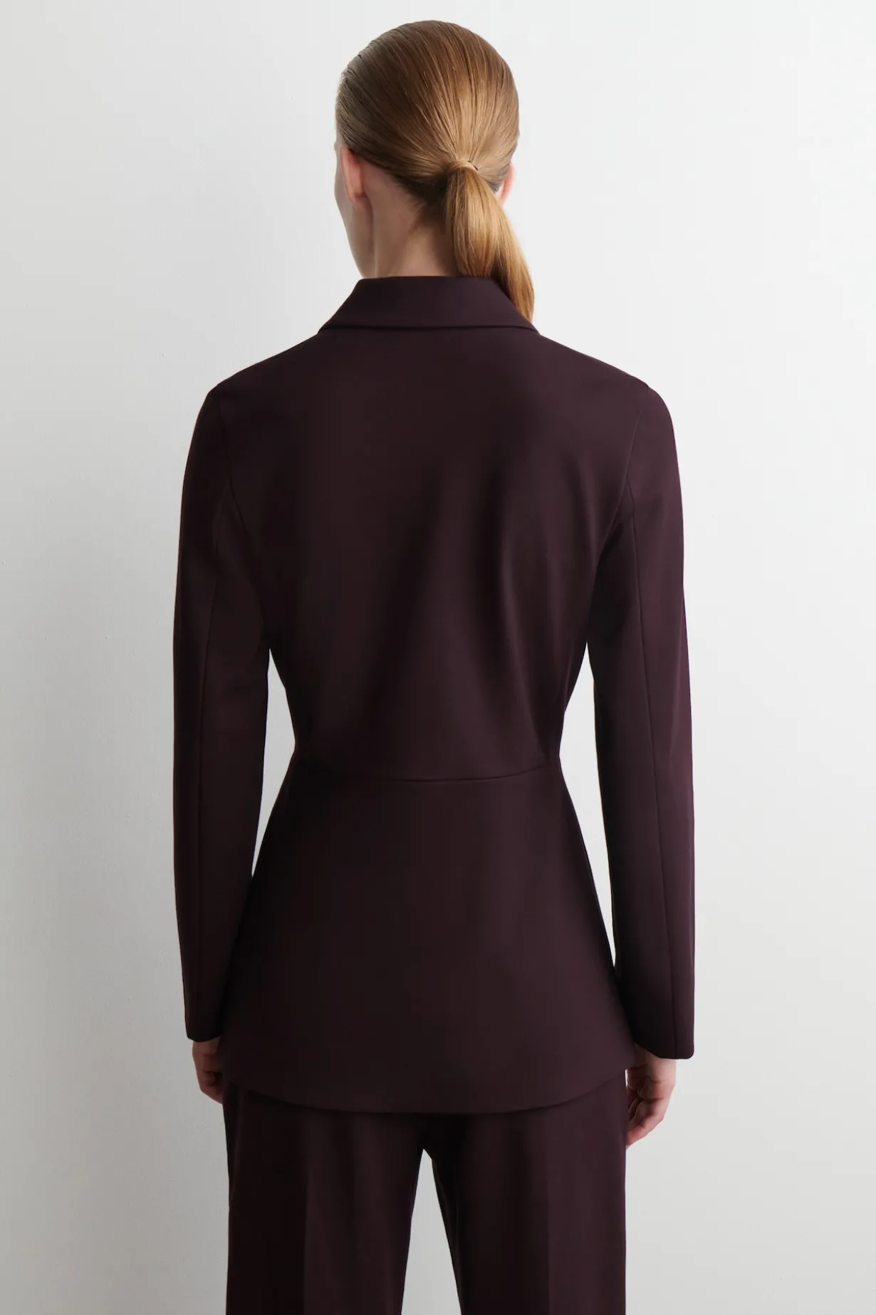 FLIESSENDER BLAZER MIT WICKELFRONT