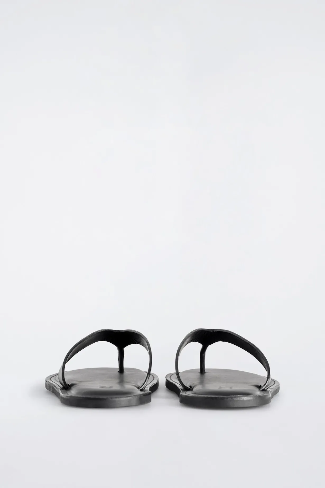 FLIP-FLOPS AUS LEDER