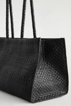 GALLERY HANDGEFLOCHTENE TOTE BAG - LEDER