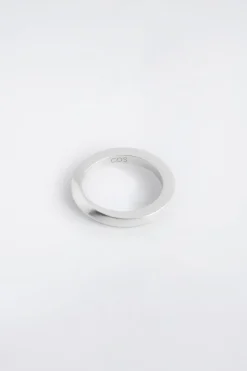 GEDREHTER RING AUS STERLINGSILBER