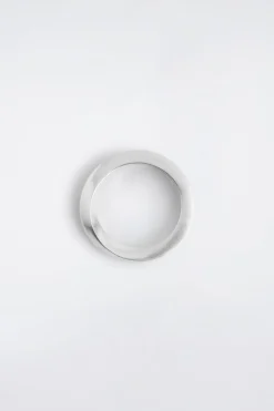 GEDREHTER RING AUS STERLINGSILBER
