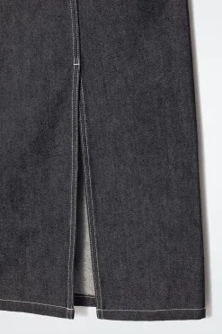 GERADE GESCHNITTENER MIDIROCK AUS DENIM