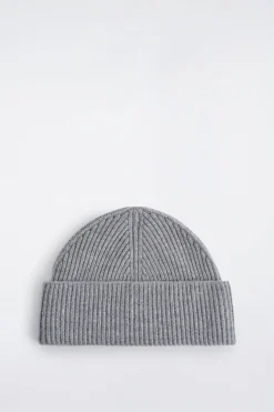 GERIPPTE BEANIE AUS WOLLE