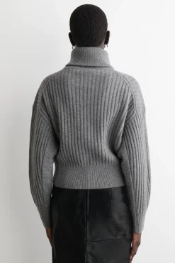 GERIPPTE JACKE AUS MERINOWOLLE