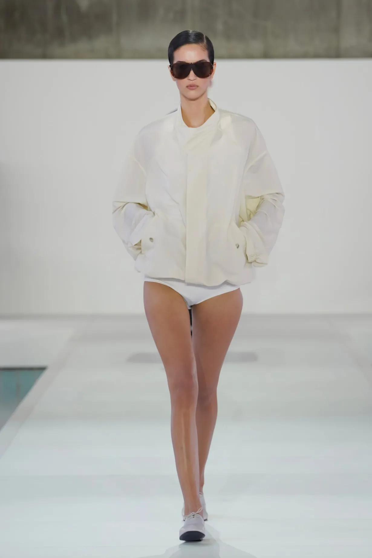 GERIPPTE MICRO-SHORTS AUS SEIDE