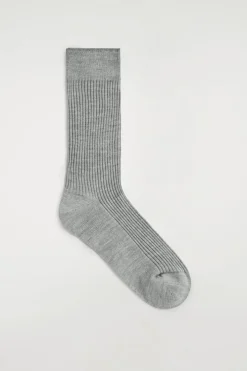 GERIPPTE SOCKEN AUS SEIDE