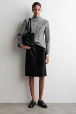 GERIPPTER WOLLPULLOVER MIT KRAGEN