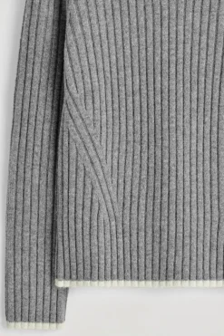 GERIPPTER WOLLPULLOVER MIT KRAGEN