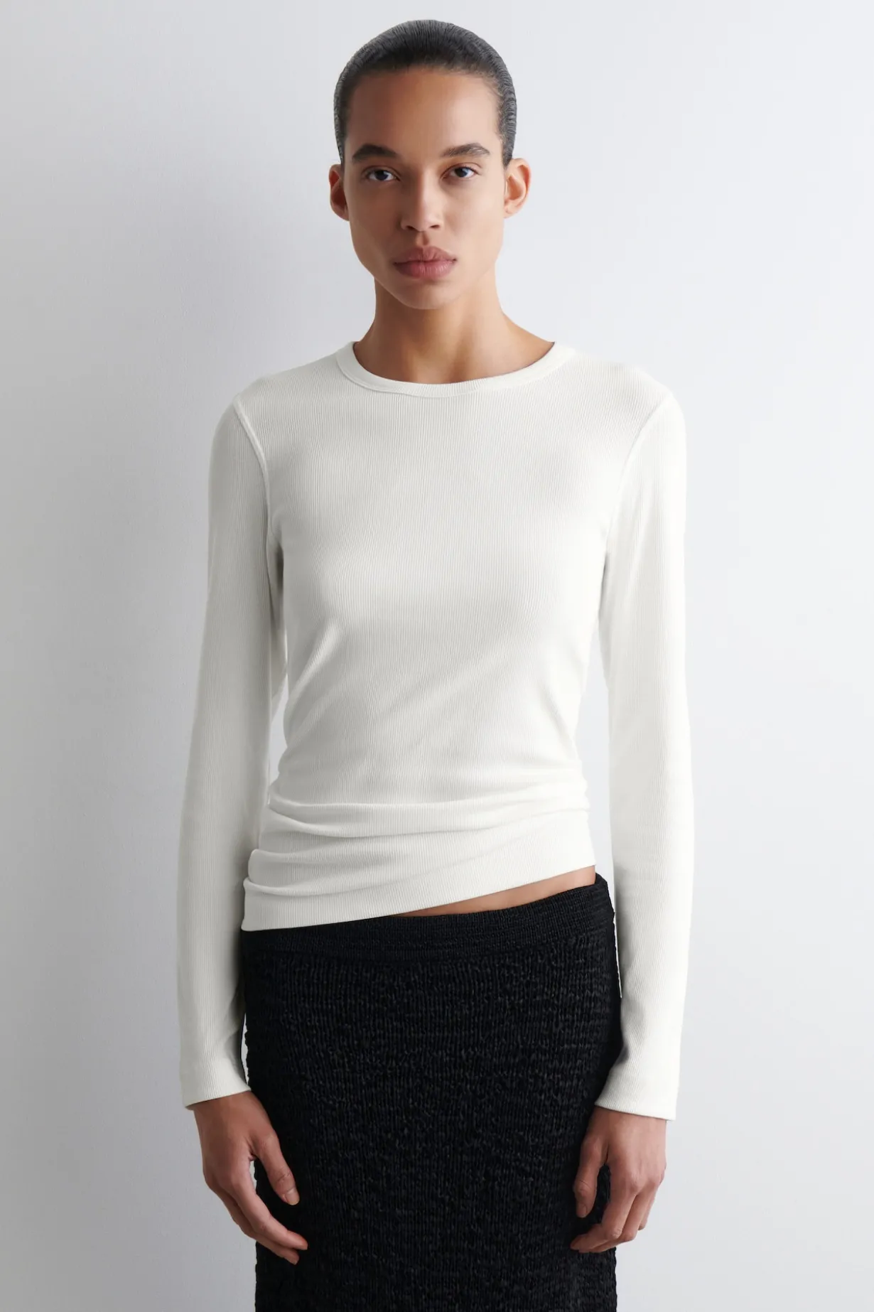 GERIPPTES LANGARMSHIRT AUS JERSEY
